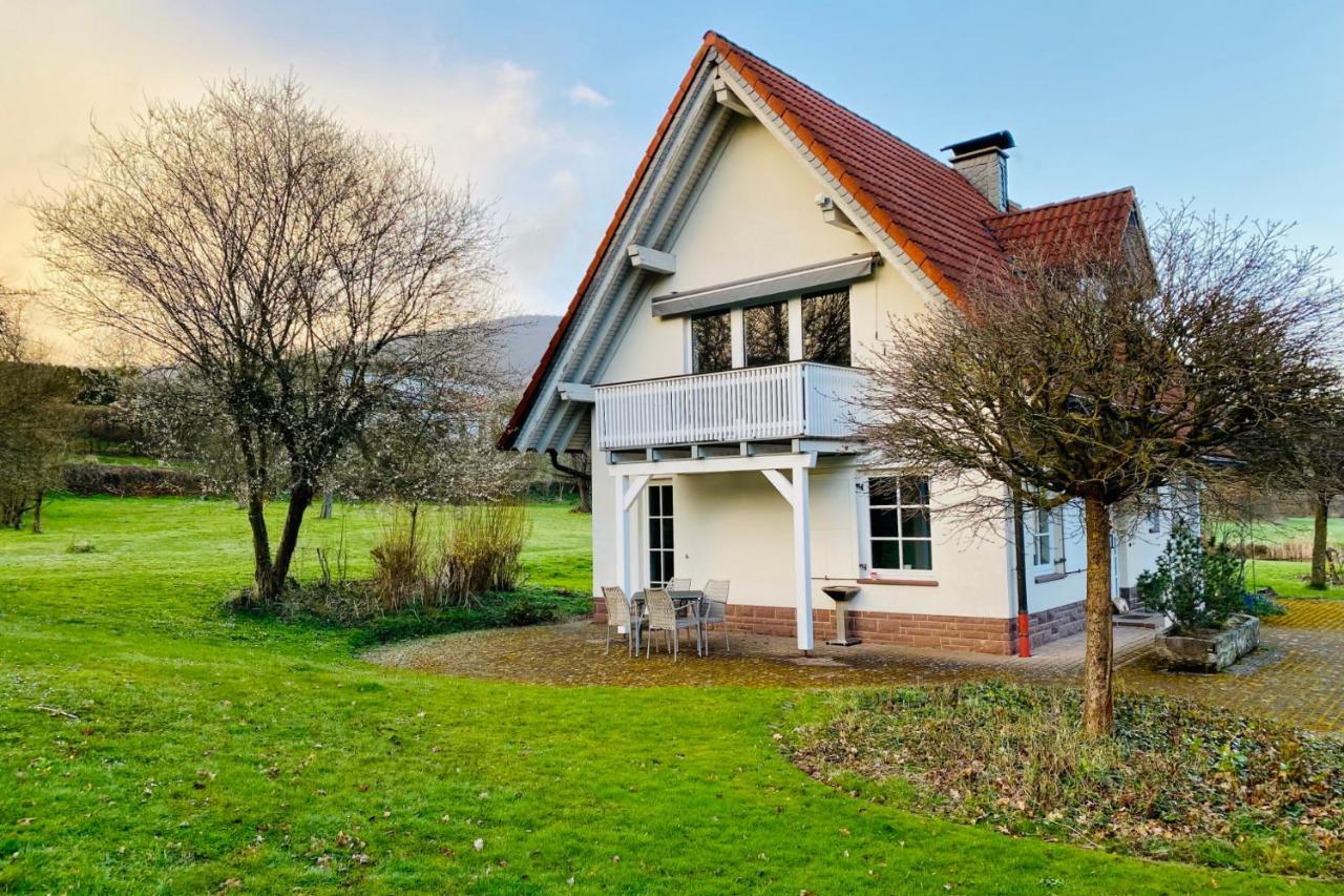 Komfortables Ferienhaus - Traumhafte Entspannung In Purer Natur Gellershausen Exteriör bild